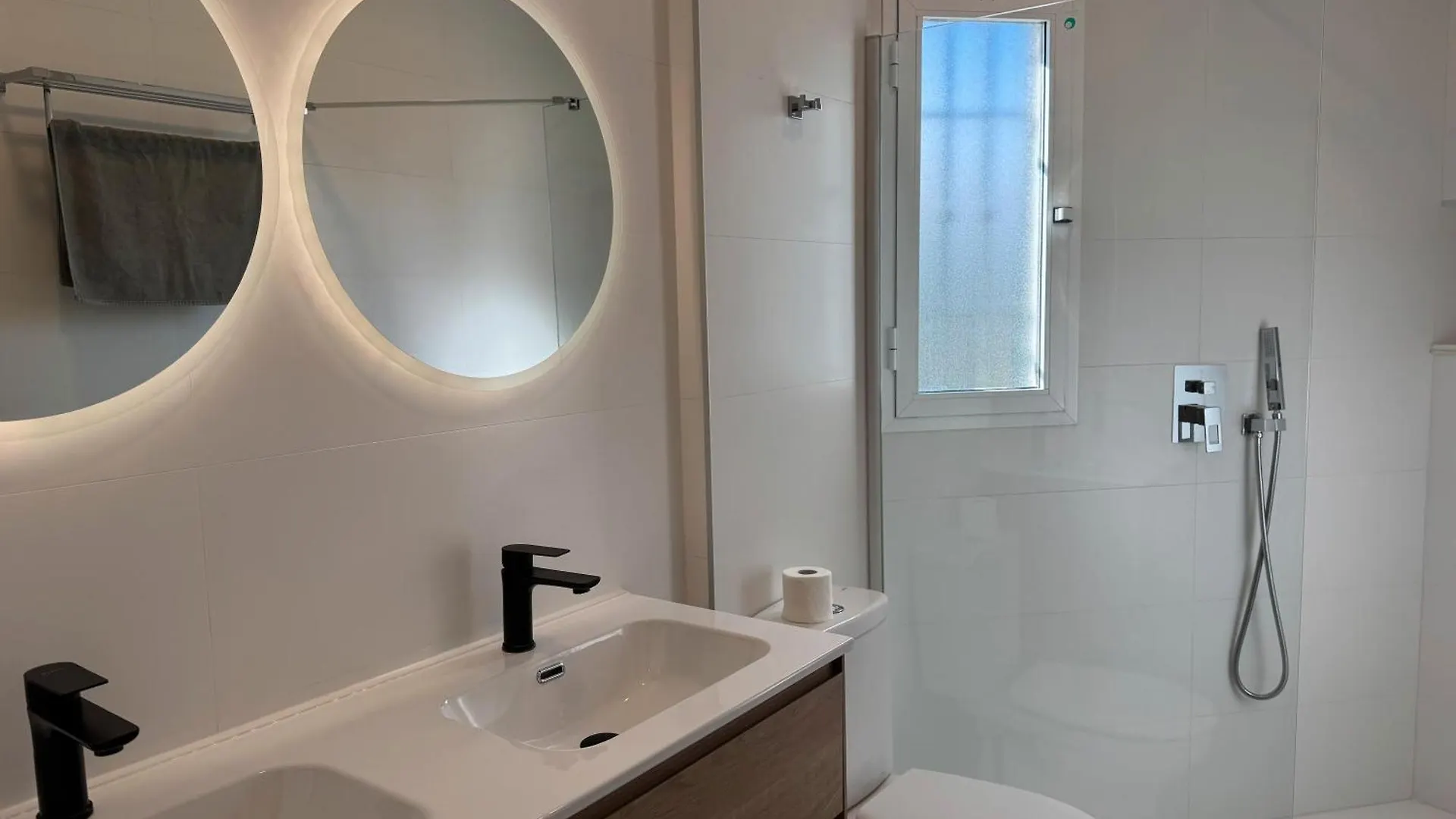 Apartment With Private Pool Nerja