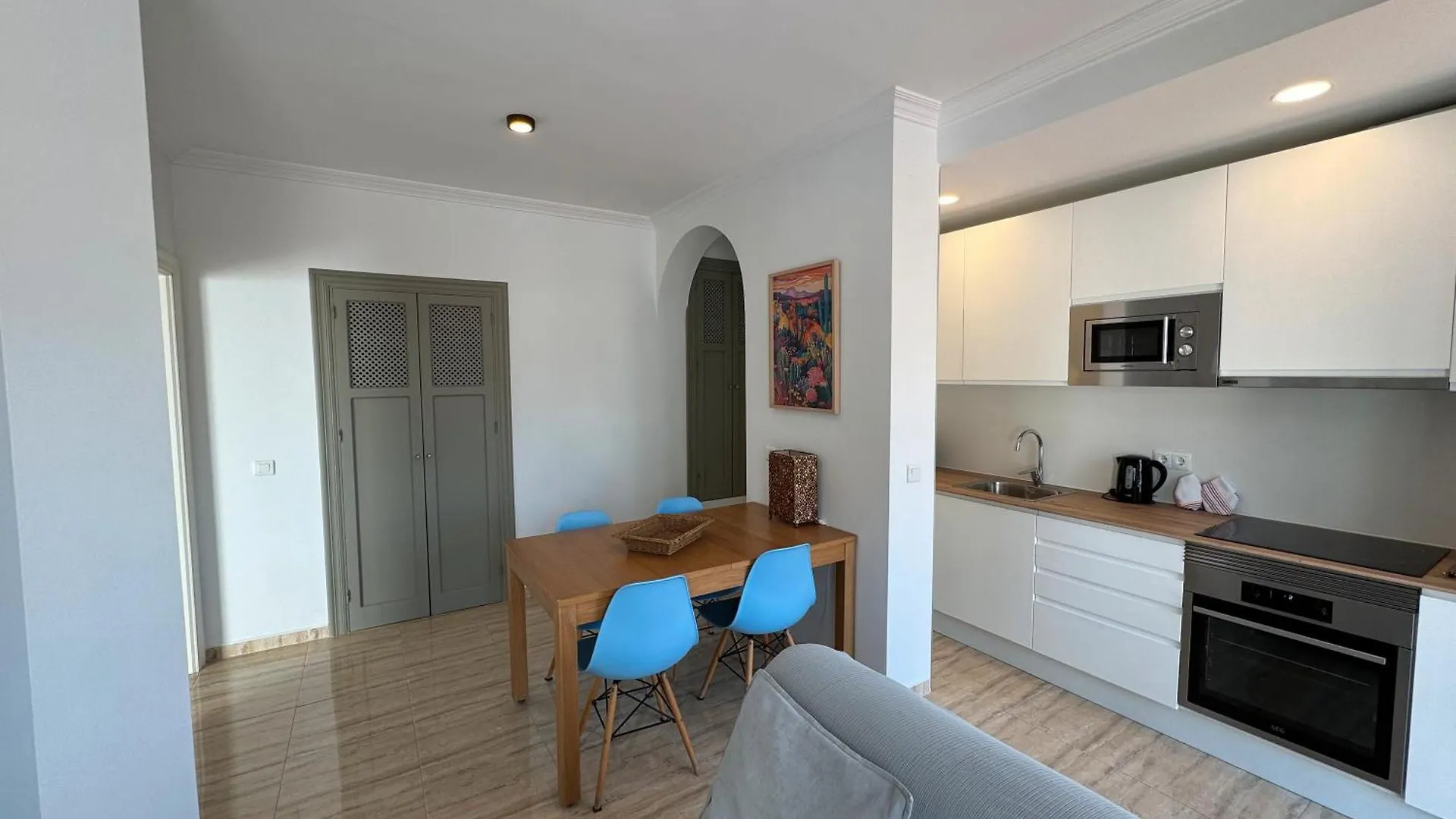 Apartment With Private Pool Nerja